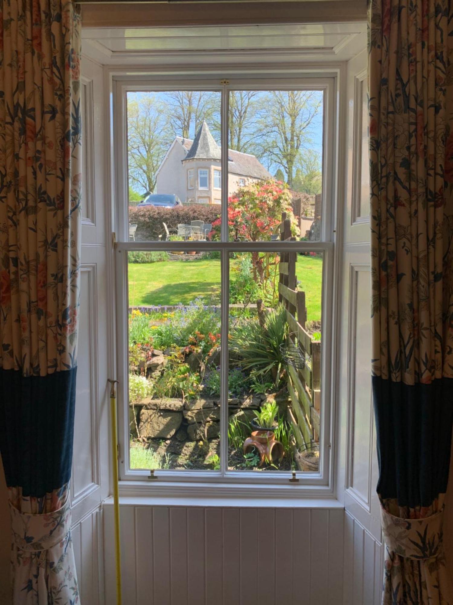 Leven House Bed And Breakfast كريف المظهر الخارجي الصورة